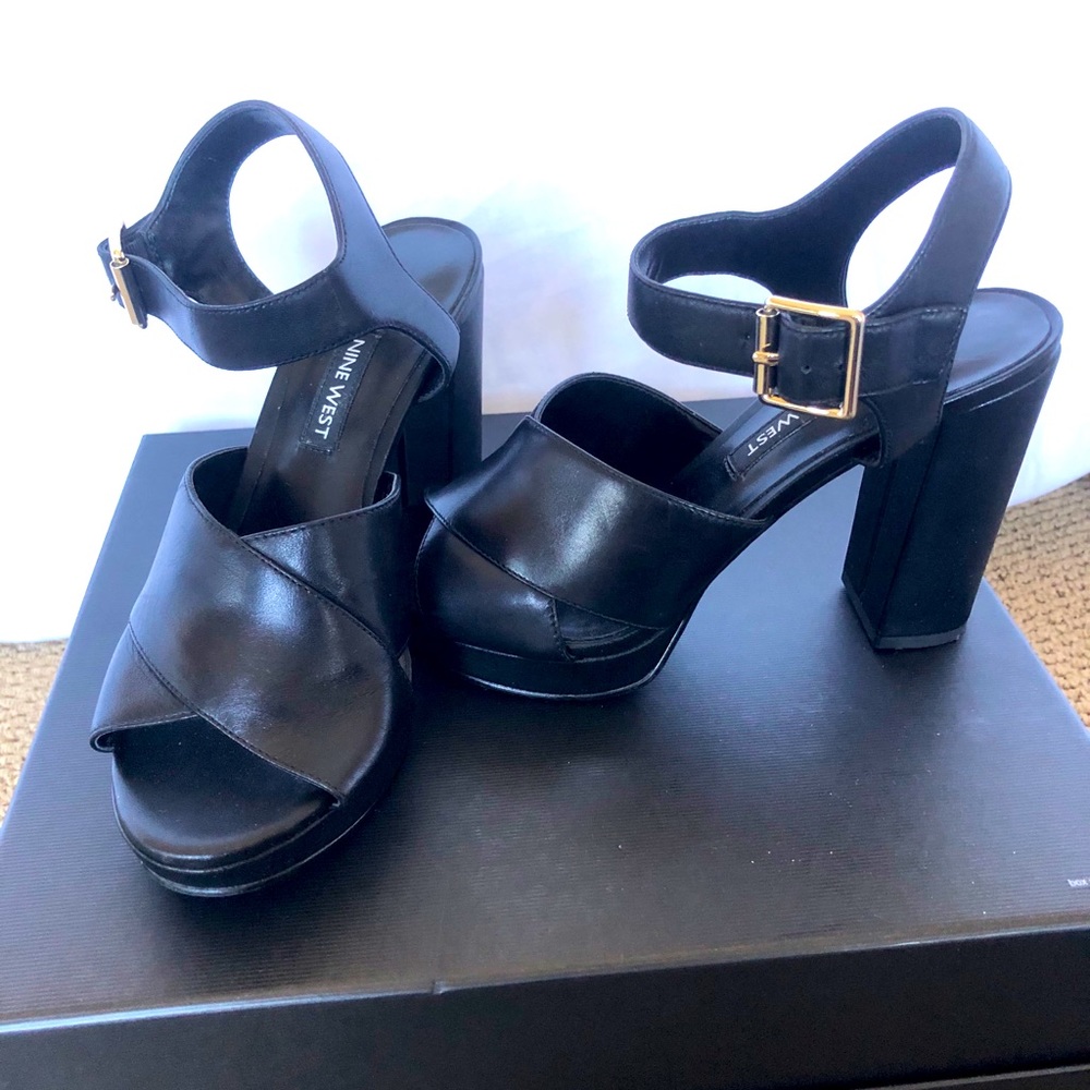 Nine West sandals heels size 6